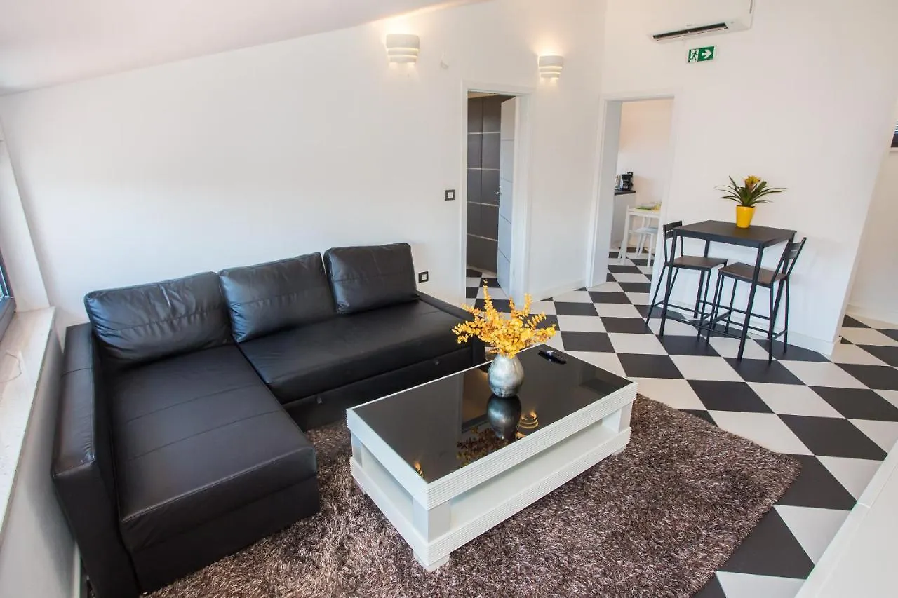 Black & White Apartment Rovinj
