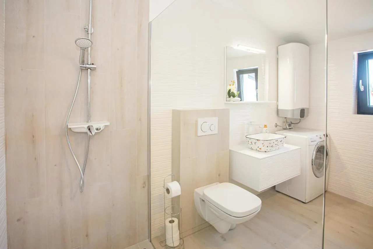 Black & White Apartment Rovinj
