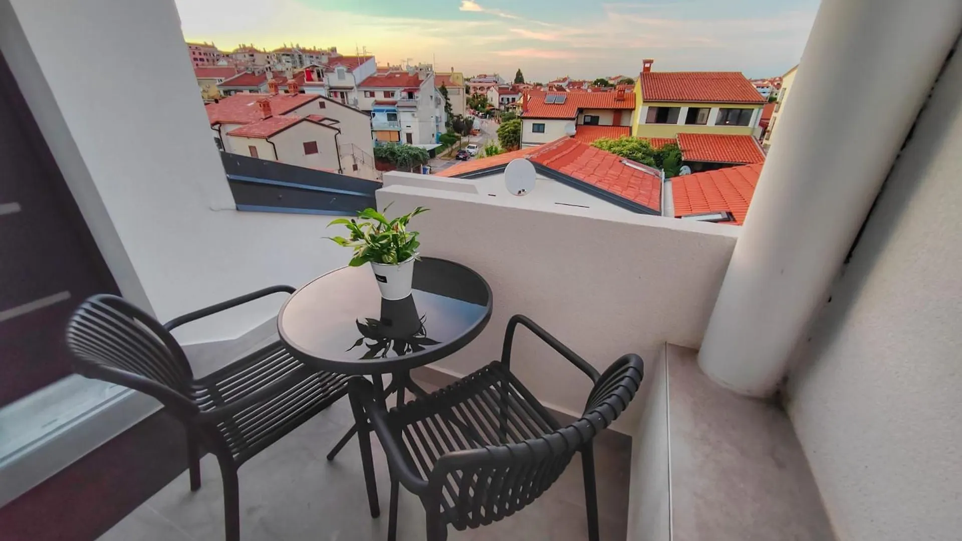 Black & White Apartment Rovinj